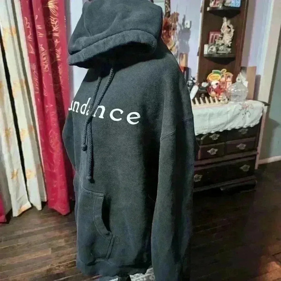 Sold - Picture 3 of 5